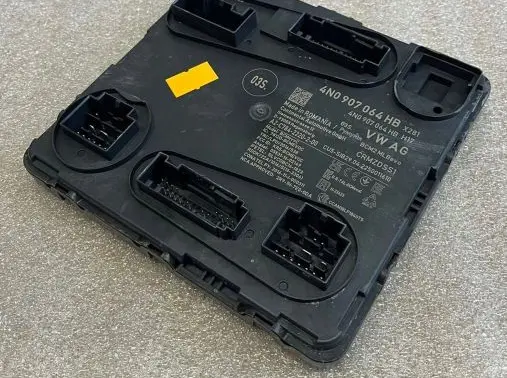 Audi A8 S8 D5 Door control unit/module 4N0907064HB