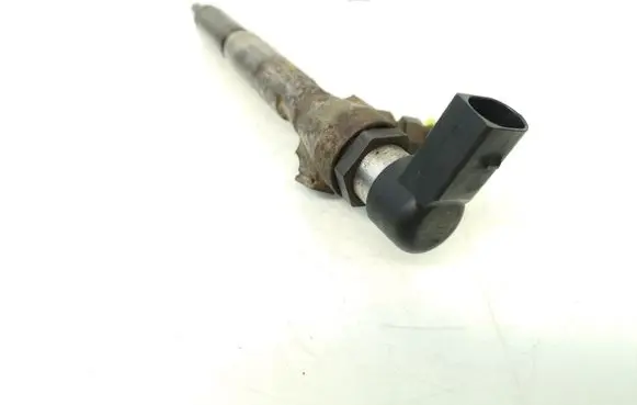 Volkswagen Golf I Fuel injector 8200294788 8200380253