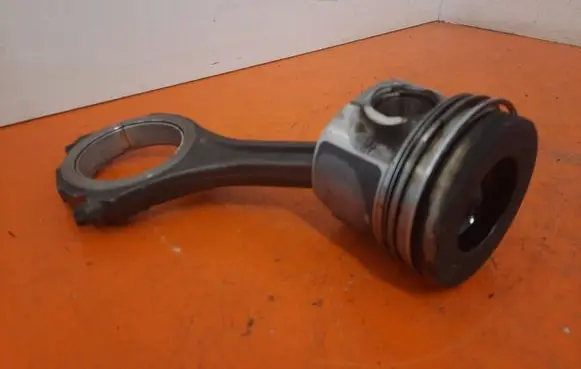 Audi Q7 4L Piston 083100