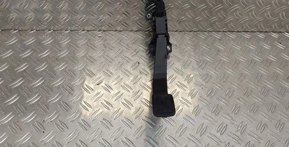 Citroen C4 III e-C4 Accelerator throttle pedal 9827704480