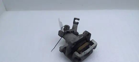 Suzuki SX4 S-Cross Rear brake caliper