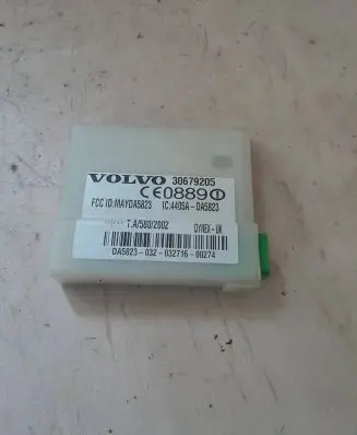 Volvo XC70 Alarm control unit/module 30679205 4405ADA5823 TA5802002