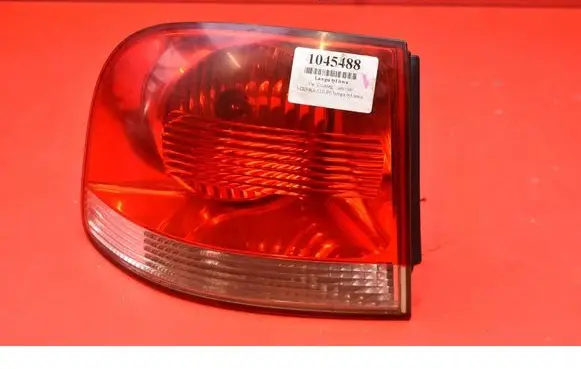 Volkswagen Touareg I Rear/tail lights 7L6945095K