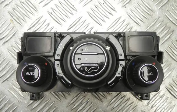 Citroen C3 Picasso Climate control unit 96711892