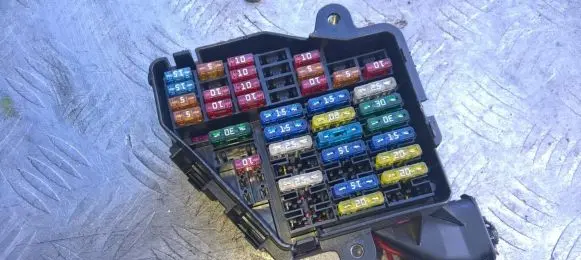 Volkswagen PASSAT B5.5 Fuse box set