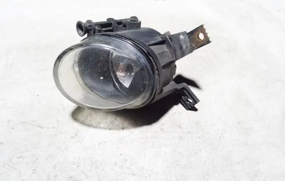 Audi A4 S4 B7 8E 8H Front fog light 8E0941700C