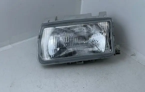 Volkswagen Polo II 86C 2F Headlight/headlamp 084411123