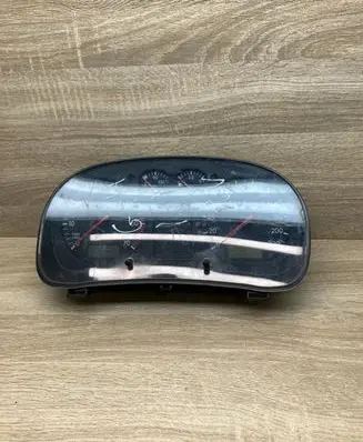 Volkswagen Golf IV Speedometer (instrument cluster) 1J0919860