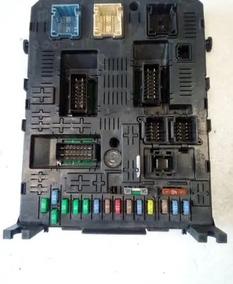 Citroen C5 Comfort/convenience module 966405888001 NE70186