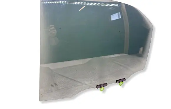 Toyota Yaris XP210 Rear door window glass 