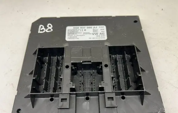 Volkswagen PASSAT B8 Comfort/convenience module 5Q0937086AJ F005V01738 CLPD201351