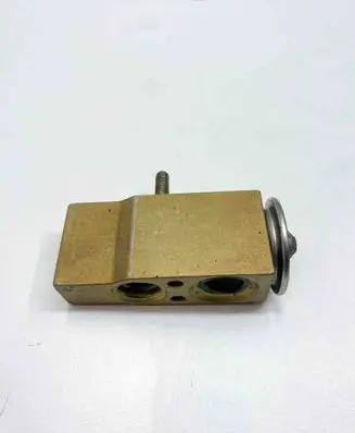 Air conditioning (A/C) expansion valve