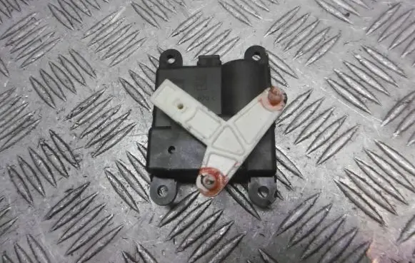 Nissan Primera A/C air flow flap actuator/motor 