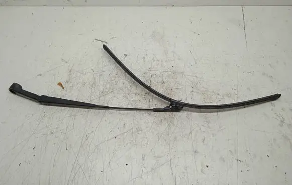 Citroen C4 I Picasso Front wiper blade arm 9684103780