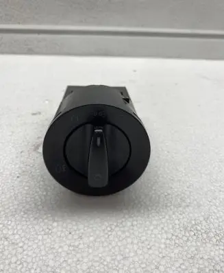 Volkswagen PASSAT B5 Light switch TC41C0941531