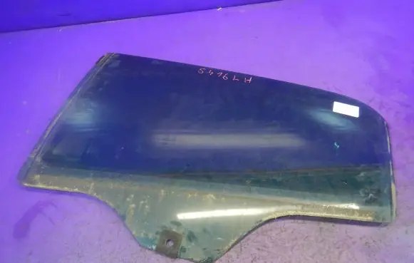 Fiat Punto (199) Front door window glass four-door