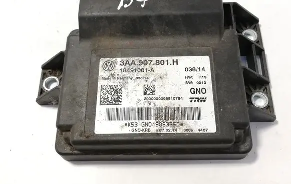 Volkswagen PASSAT B7 Rear brake EMF control unit/module 3AA907801H