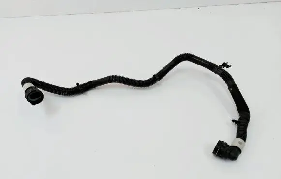 Tesla Model 3 Engine coolant pipe/hose 1077585-00-E