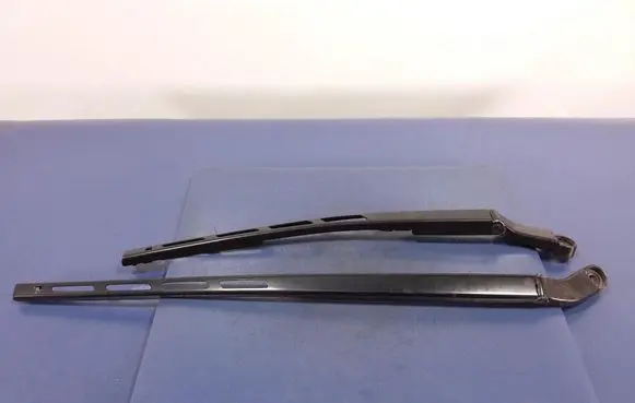 Audi A8 S8 D4 4H Front wiper blade arm 