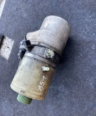 Volkswagen Polo IV 9N3 Power steering pump 6Q0423156AB