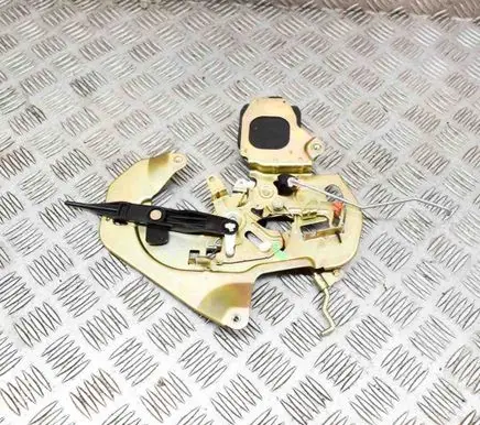 KIA Carnival Rear door lock