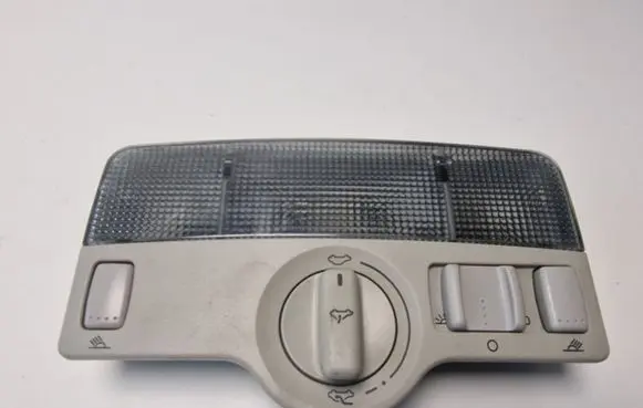 Volkswagen Golf IV Front seat light 1J0947105B