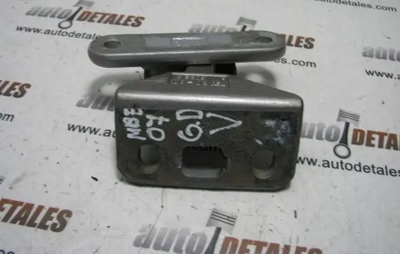 Mercedes-Benz E W211 Rear door upper hinge