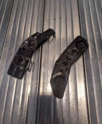 BMW X2 F39 Front bumper mounting bracket 7428998