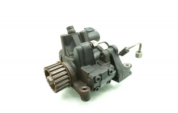 Mercedes-Benz B W246 W242 Fuel injection high pressure pump H8201100115