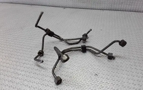 Peugeot 607 Fuel injector supply line/pipe 