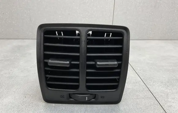 Ford Kuga II Rear air vent grill AM51R043D38AD
