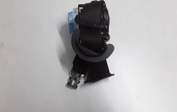 Opel Insignia B Front seatbelt 23465047