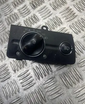 Mercedes-Benz E W211 Light switch 2115450104 0401055