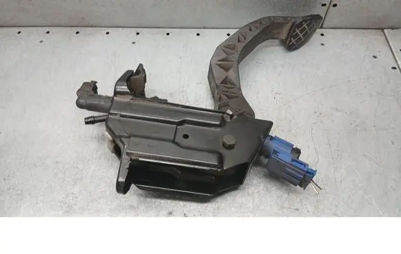 Skoda Fabia Mk1 (6Y) Clutch pedal 6Q1721059F