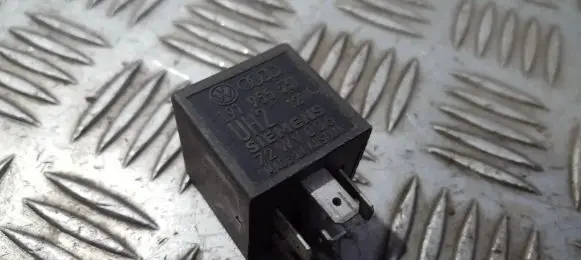 Volkswagen Golf III Other relay 191955531 72wv00619