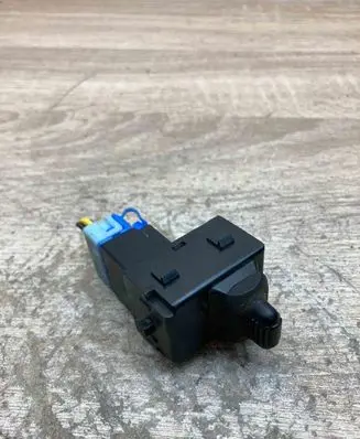 Chrysler Sebring (ST-22 - JR) Electric window control switch 04602465AA WithPlug