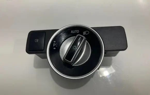 Mercedes-Benz C W204 Light switch