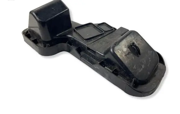 Audi A6 S6 C5 4B Headlight/headlamp dust cover 14846800