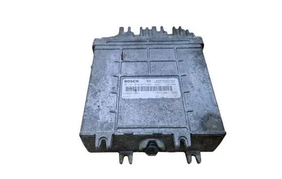 Renault Scenic I Engine control unit/module 0281010077 8200059885 000921