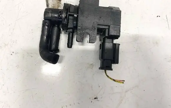 Peugeot 5008 Turbo solenoid valve 9665886280