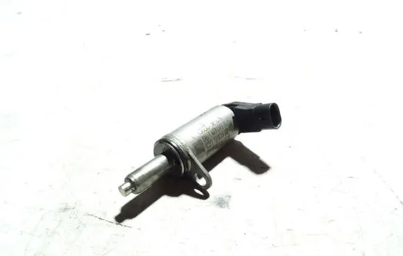 Audi A4 S4 B8 8K Camshaft position sensor 06H103697A