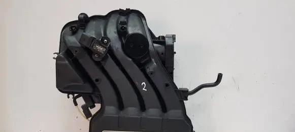 Audi A3 S3 8P Intake manifold 06A133203EM