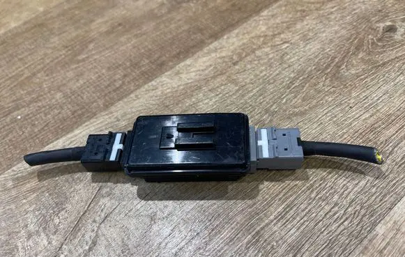 Land Rover Range Rover Velar USB control unit FW9319010AB