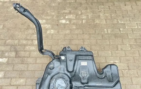 Renault Captur Fuel tank 8201225970 8201127628