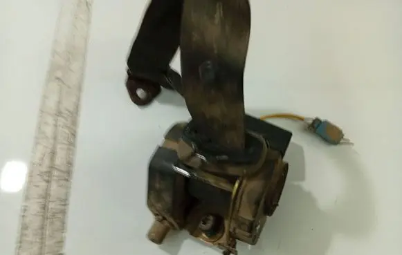 Rover 75 Middle seatbelt (rear) 