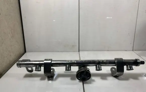 Mini One - Cooper R50 - 53 Fuel main line pipe 04777059AB