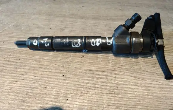 Mercedes-Benz A W169 Fuel injector