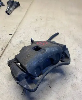Chevrolet Epica Front brake caliper