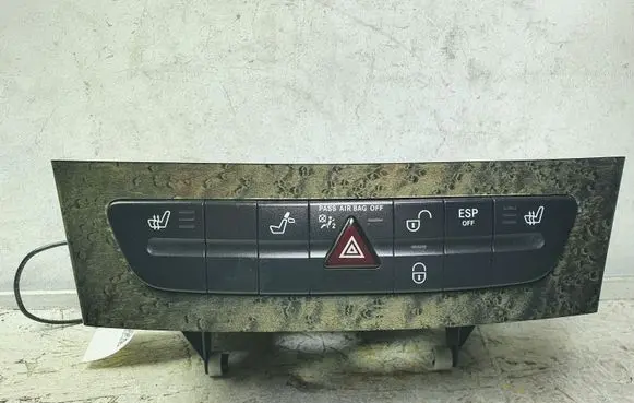 Mercedes-Benz CLS C219 Hazard light switch A2196800614