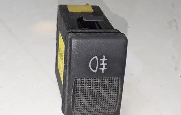 Fog light switch